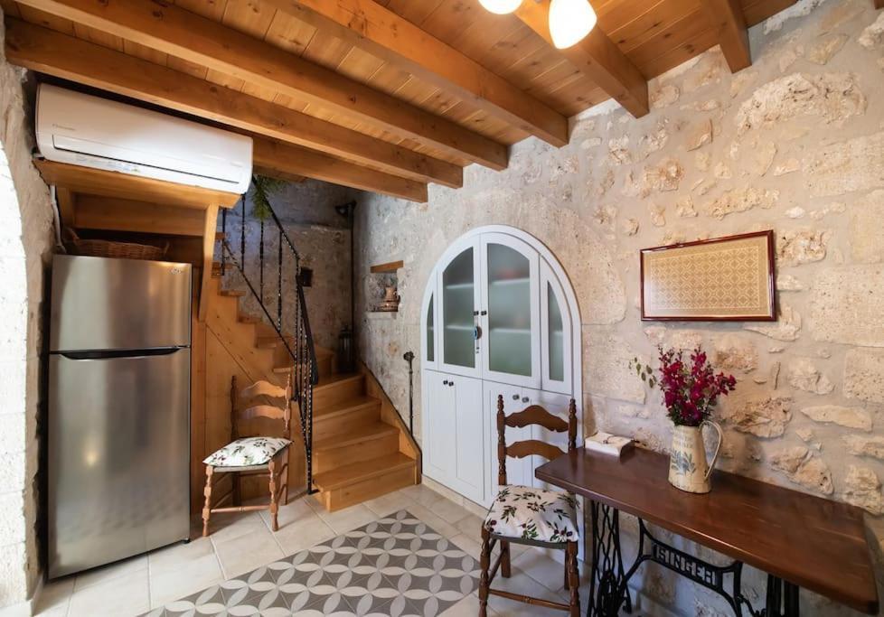 La Casa Di Bella A Tradional Stone House With Barbecue Karia (Lefkada)