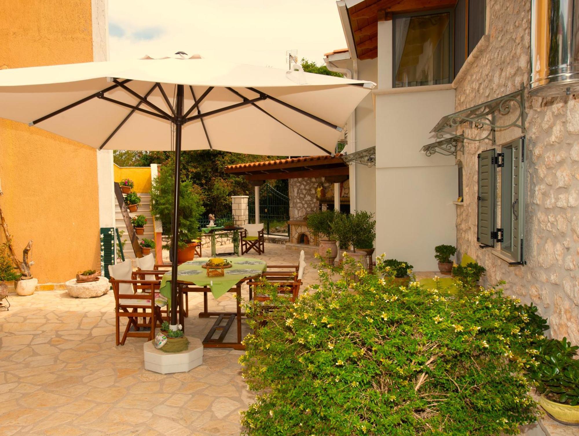 Holiday home La Casa Di Bella A Tradional Stone House With Barbecue